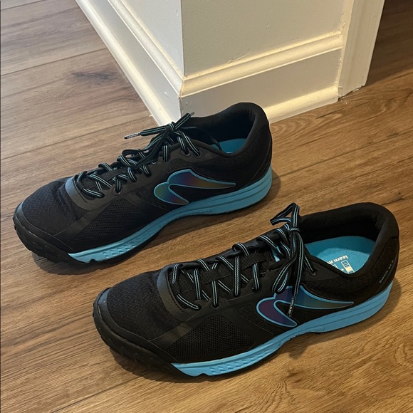 Newton Black and Blue Running Shoes - Picture 2 of 10